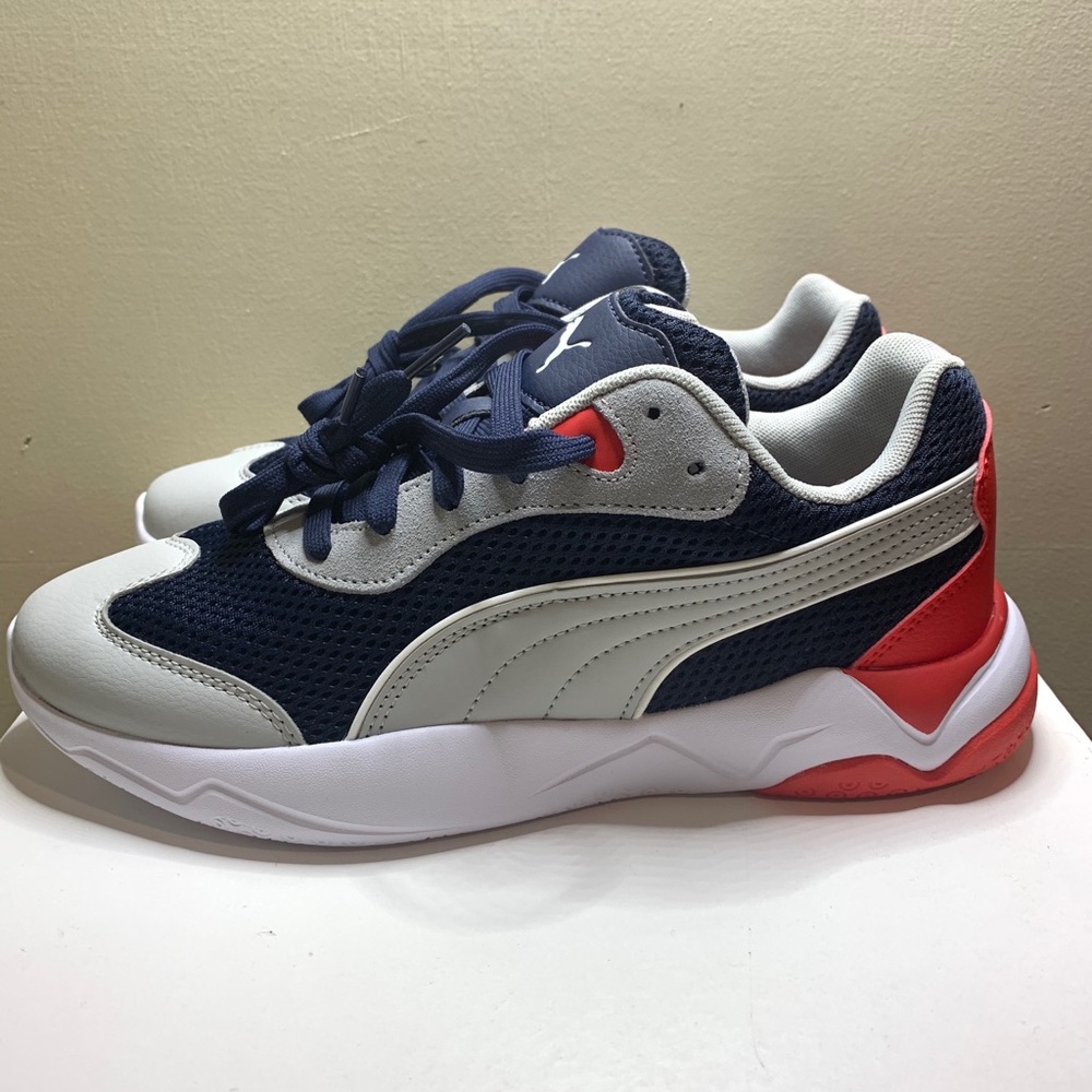 Puma - Picture 2 of 7